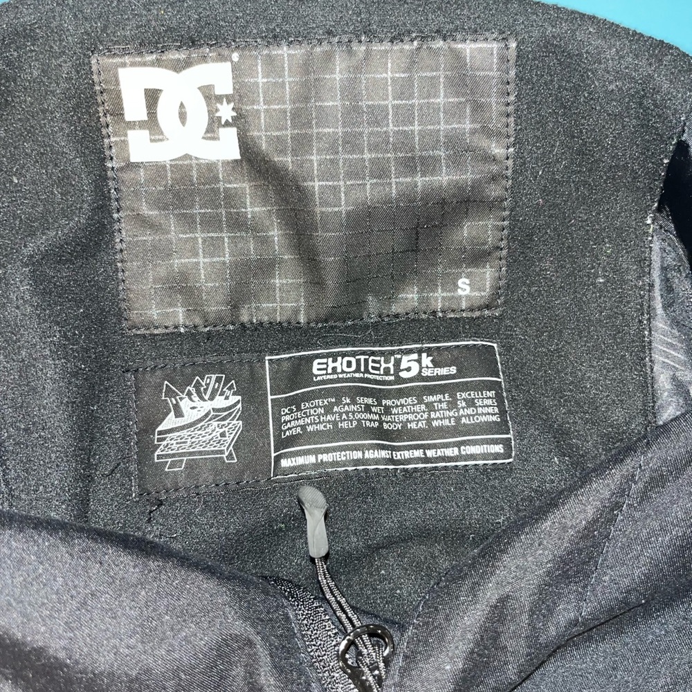DC Black Performance Snow Gear - Picture 3 of 3